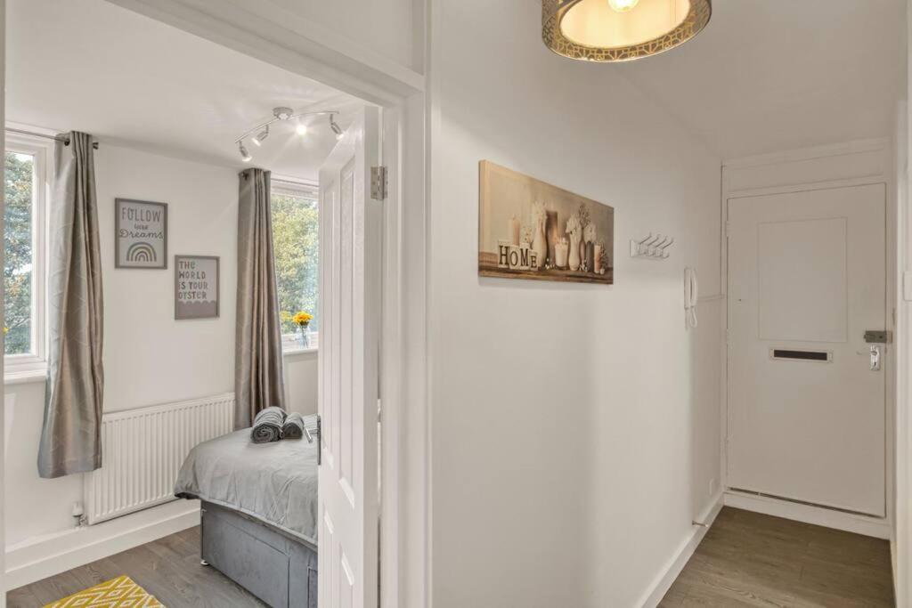 Hidden Gem In Battersea W/ Free Parking Apartment London Exterior photo